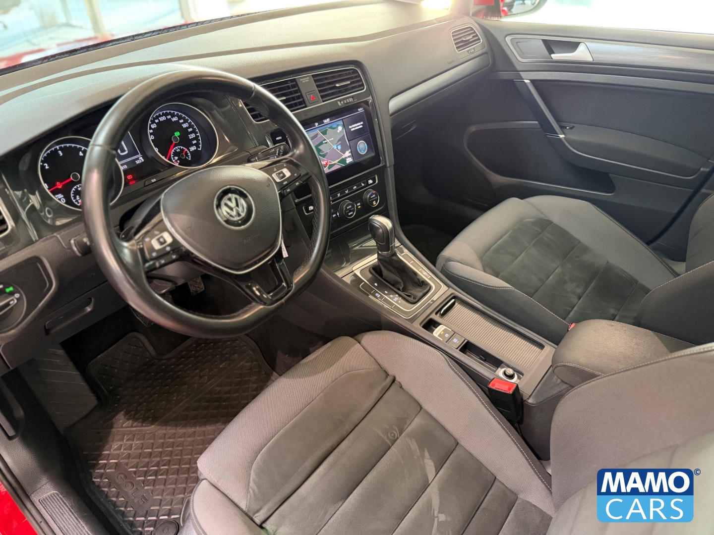 Fahrzeugabbildung Volkswagen Golf VII Variant Comfortline AHK/PDC/SHZ/NAVI