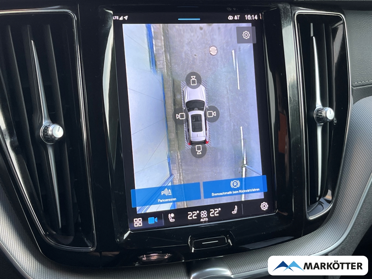 Fahrzeugabbildung Volvo XC60 B4 AWD Ultimate Dark ACC/360°/Schiebedach