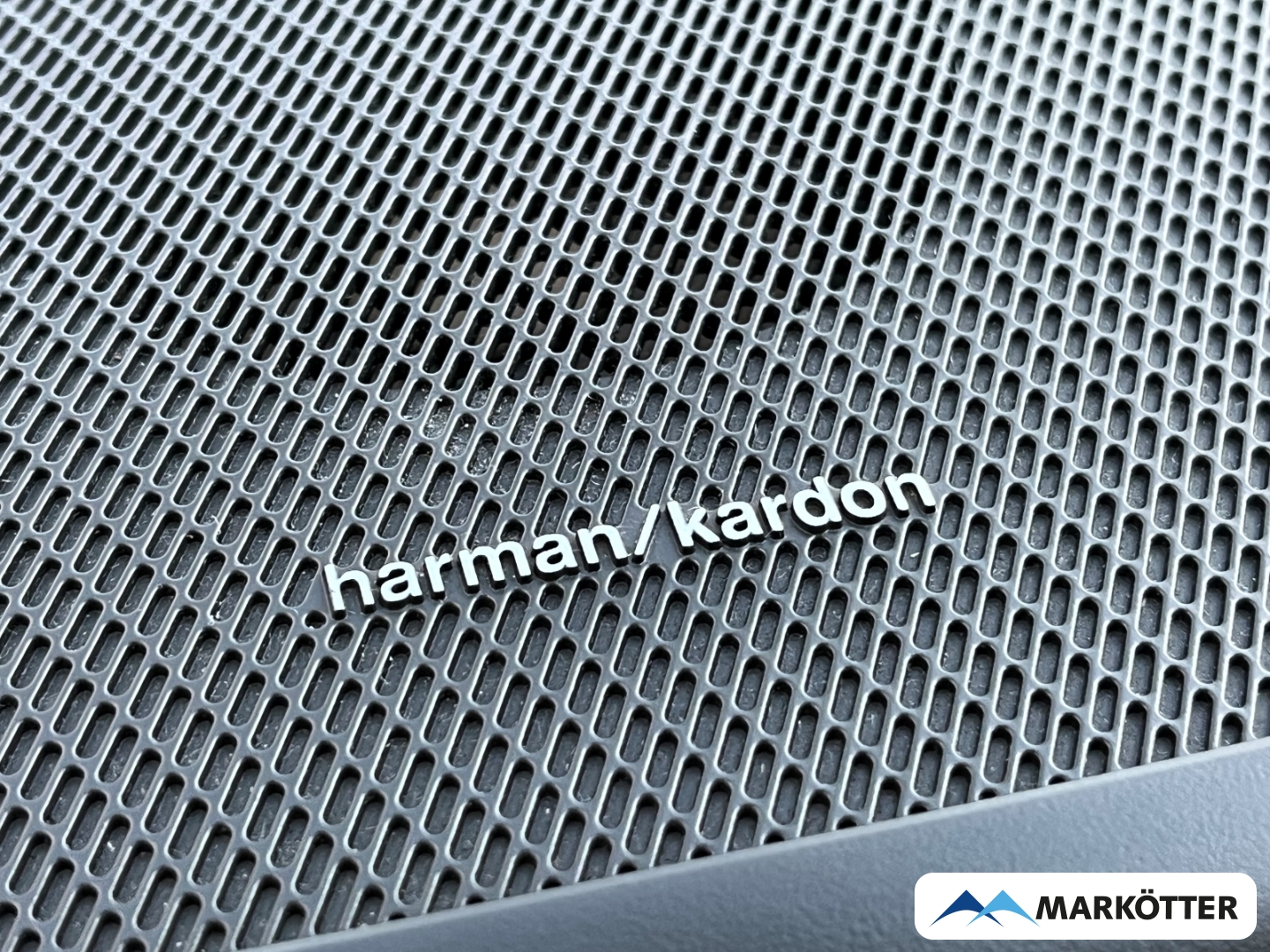 Fahrzeugabbildung Volvo XC60 B4 AWD Ultimate Dark ACC/360°/Schiebedach