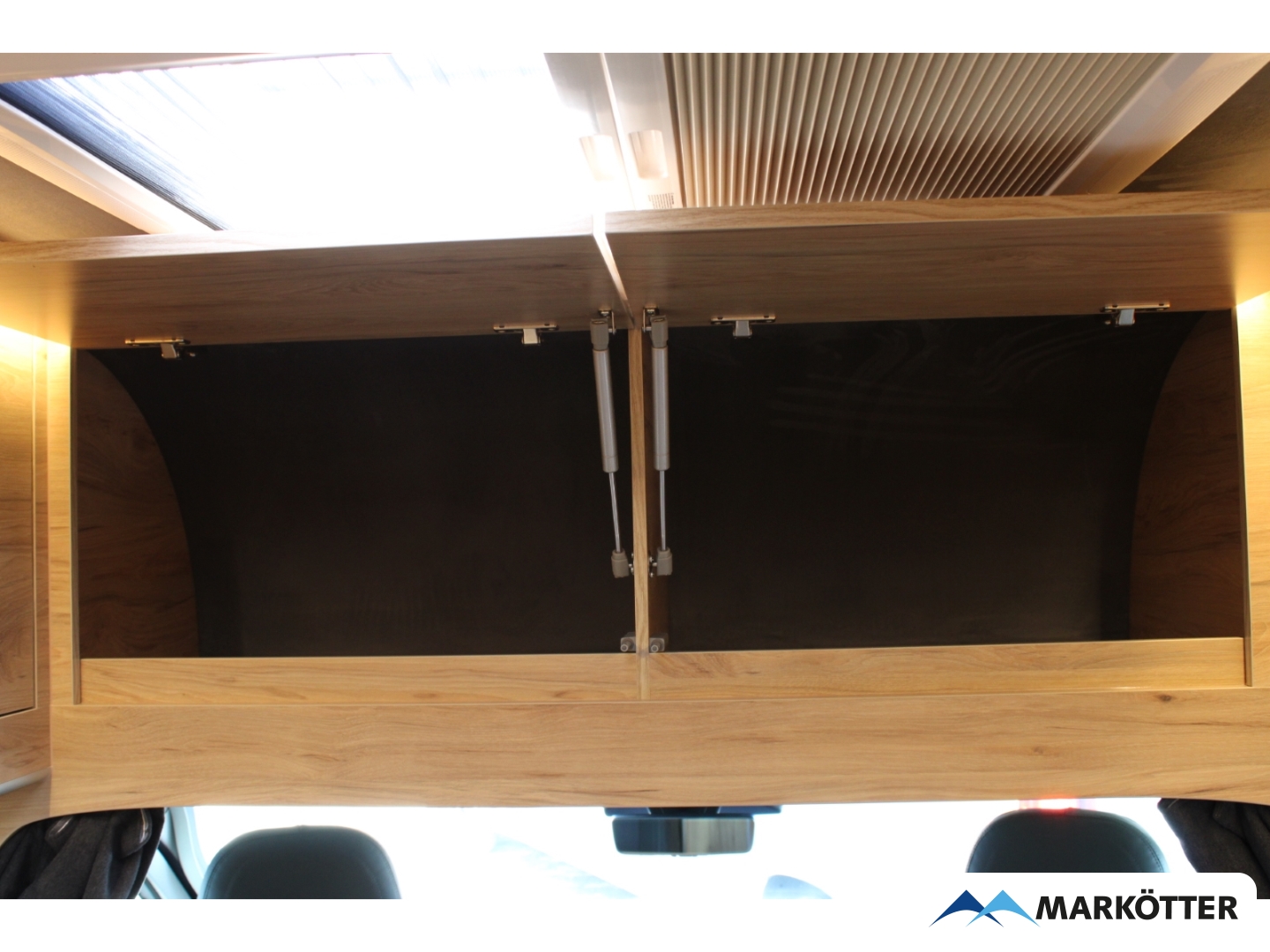 Fahrzeugabbildung Globe-Traveller Explorer Z Evo*3 Sitzer*Premium*Clesana*Softclose