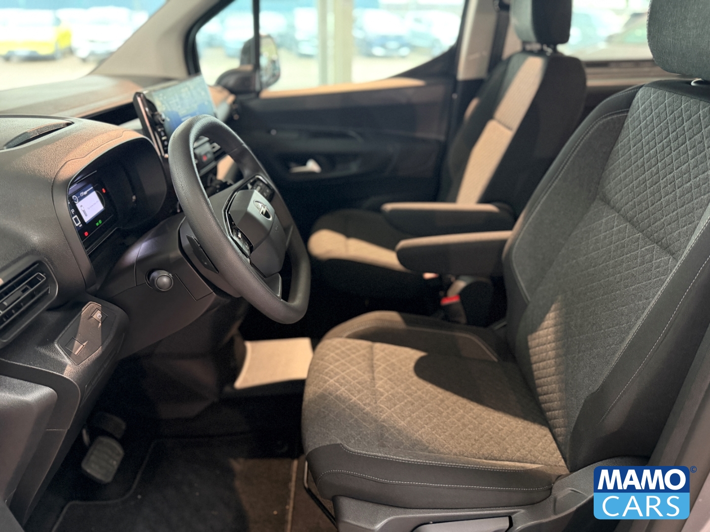 Fahrzeugabbildung Opel Combo Life E Edition N1 LUX/DAB/KLIMA/PDC/APPLE