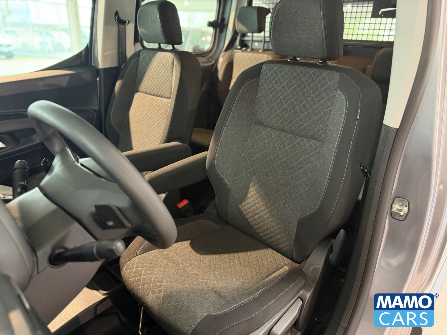 Fahrzeugabbildung Opel Combo Life E Edition N1 LUX/DAB/KLIMA/PDC/APPLE