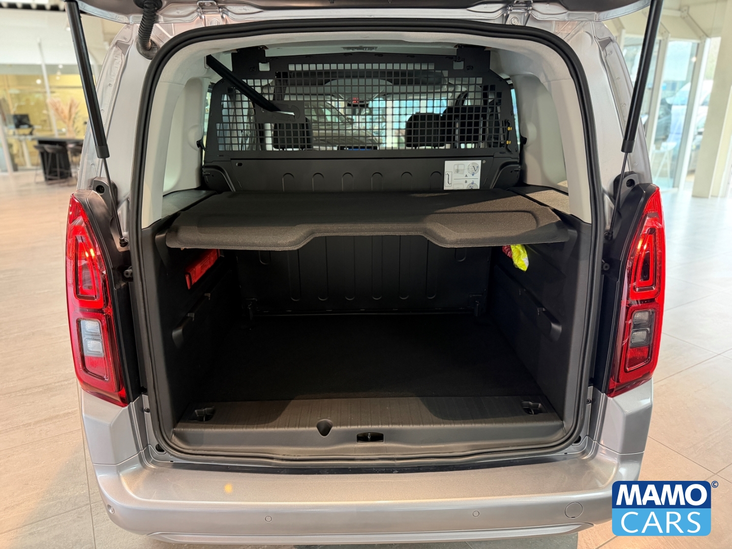 Fahrzeugabbildung Opel Combo Life E Edition N1 LUX/DAB/KLIMA/PDC/APPLE