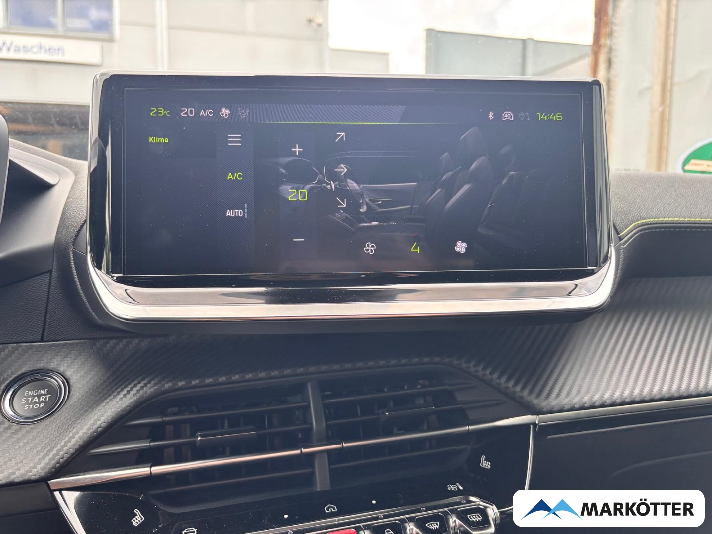 Fahrzeugabbildung Peugeot 2008 GT PANO/AHK/ALCANTARA/LED/NAVI/CAM/SHZ/MASSAGE