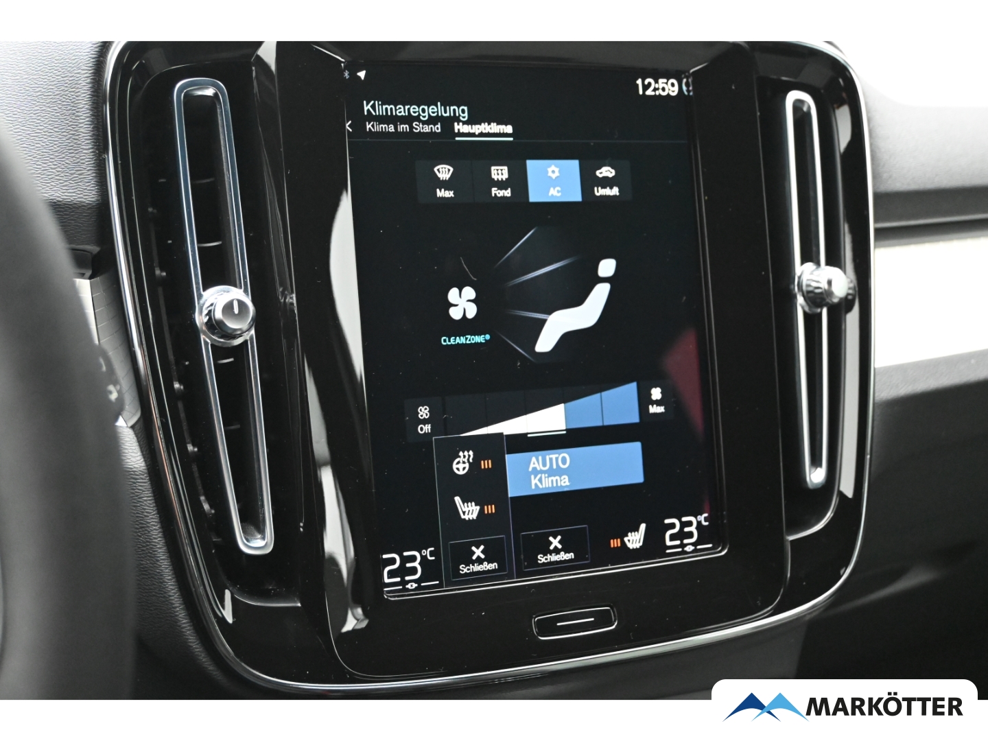 Fahrzeugabbildung Volvo XC40 T5 Plus Bright Recharge ACC/AHK/BLIS/Keyless