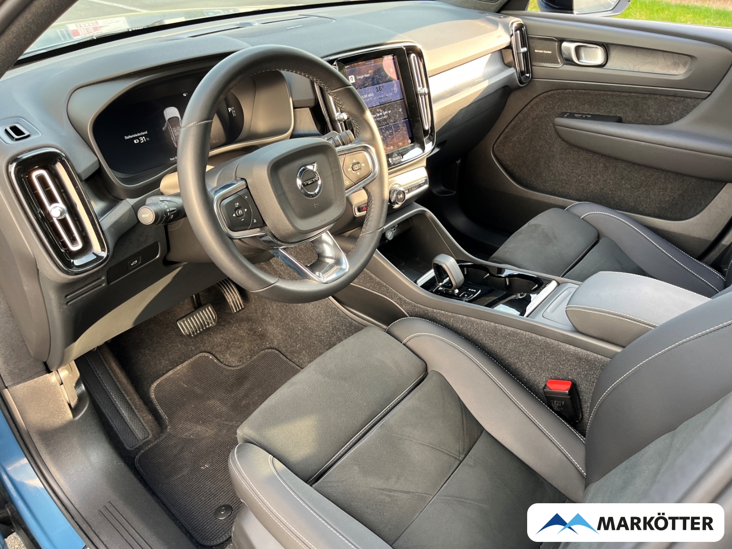 Fahrzeugabbildung Volvo C40 Ultimate Recharge Pure Electric ACC/360/H&K