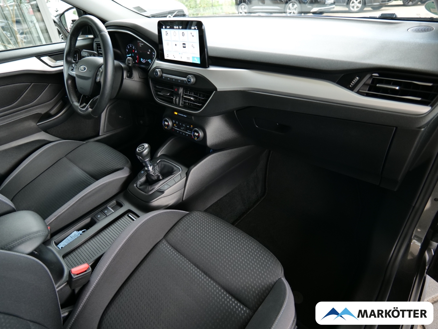 Fahrzeugabbildung Ford Focus 1.0 EcoBoost Cool&Connect LED/2x PDC/SHZ