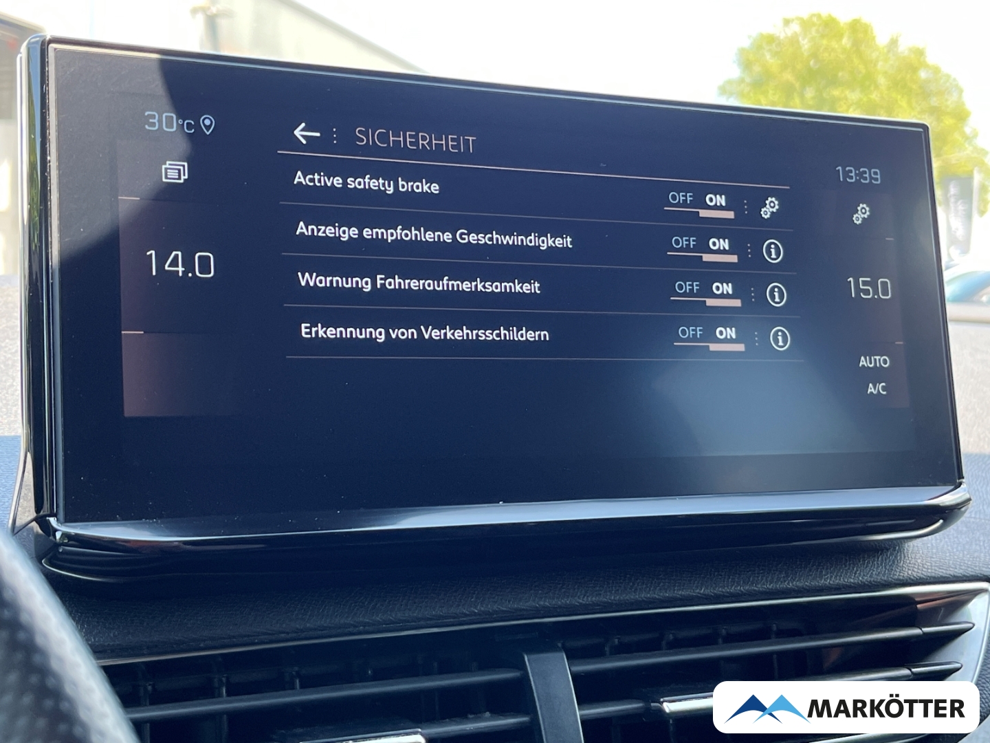 Fahrzeugabbildung Peugeot 3008 GT 130 ACC/Keyless/Black-Packet/Schiebedach