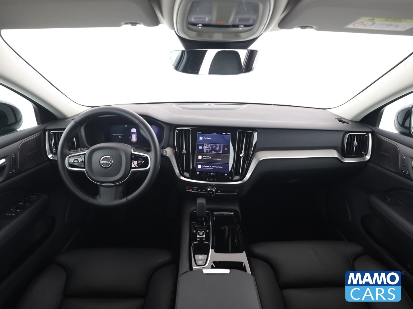 Fahrzeugabbildung Volvo V60 T6 AWD Plus Dark ACC/CAM/BLIS/4xSHZ/LHZ