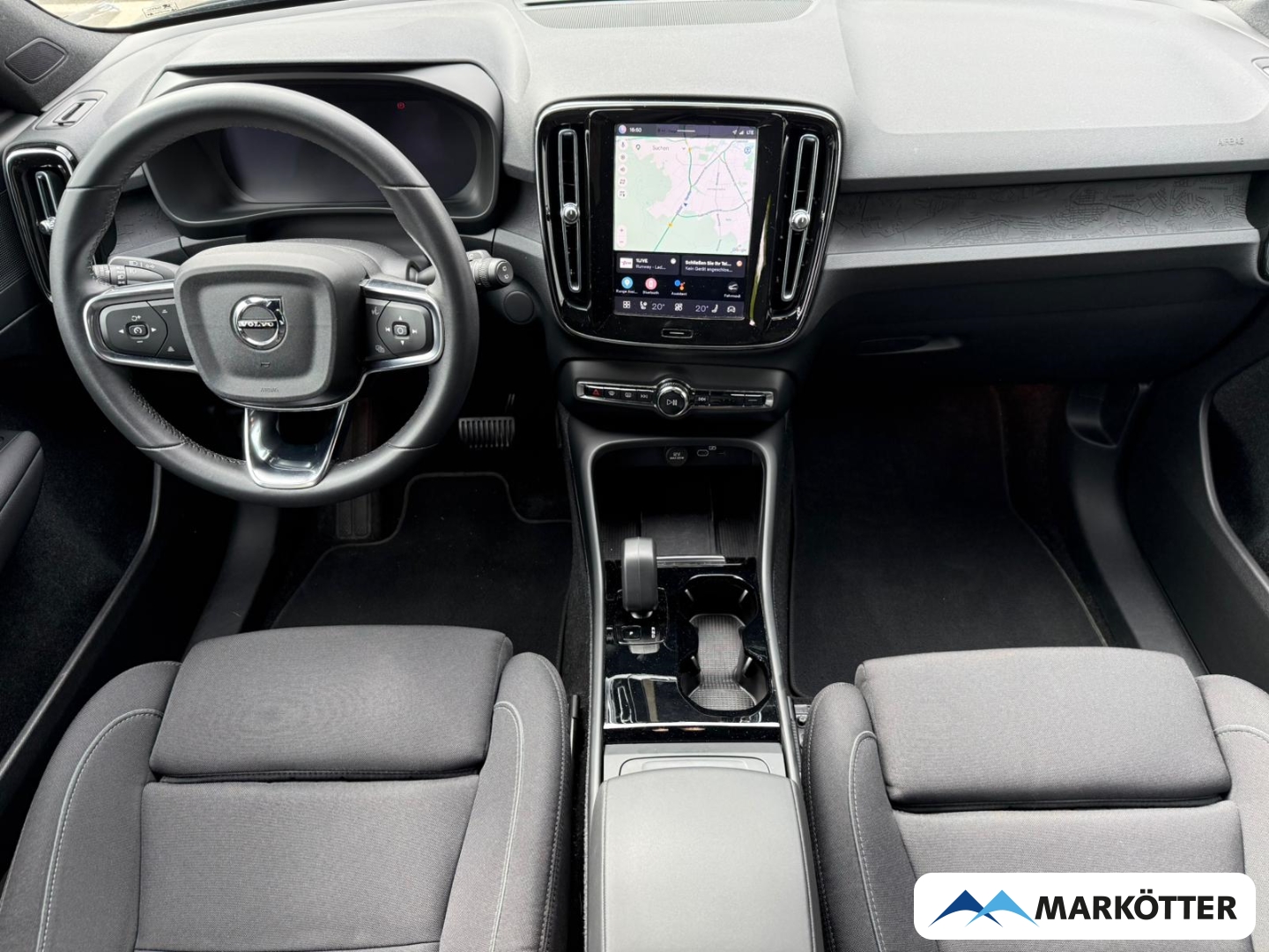Fahrzeugabbildung Volvo XC40 AWD Plus Recharge Pure Electric ACC/BLIS/WP