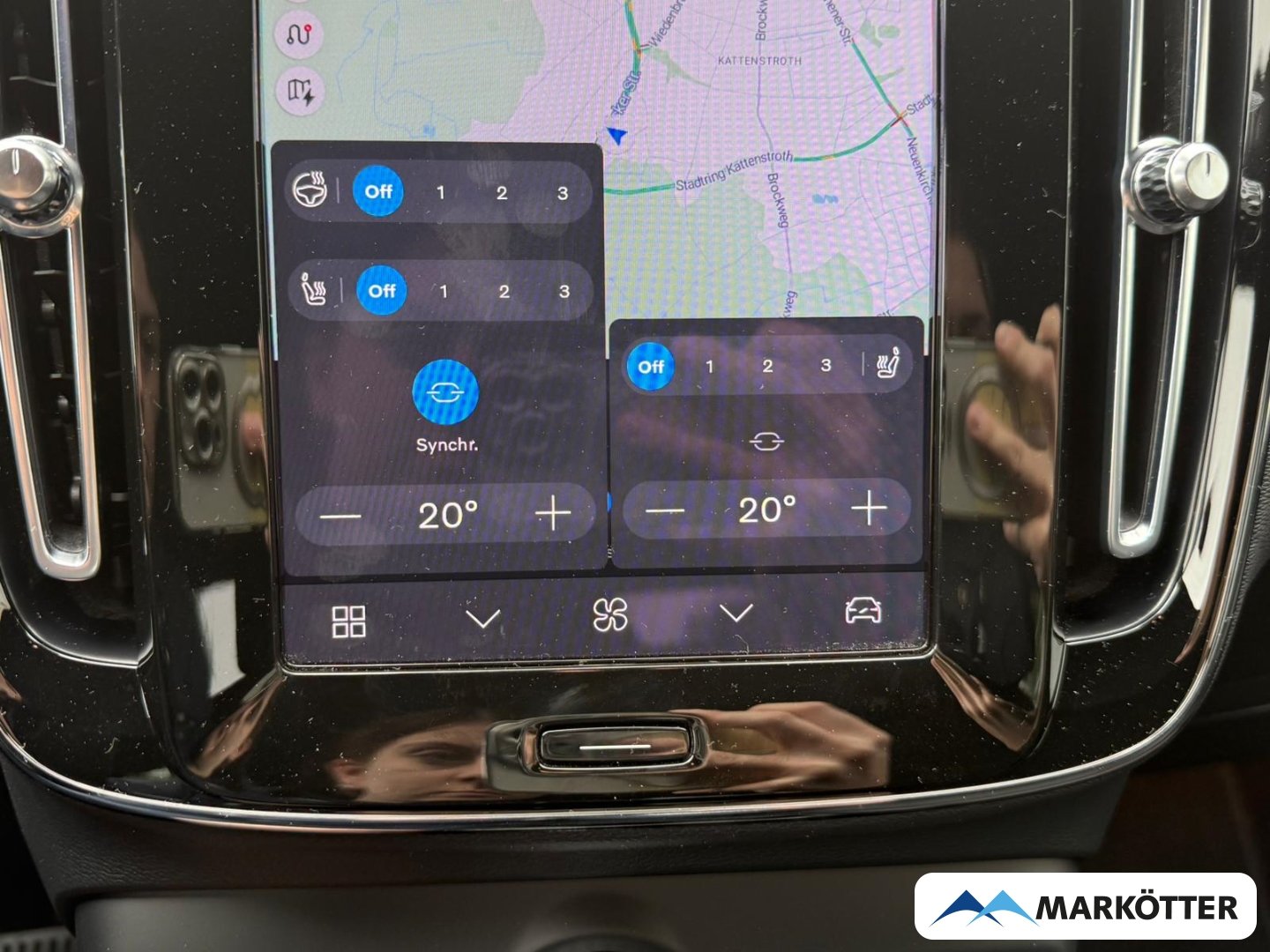 Fahrzeugabbildung Volvo XC40 AWD Plus Recharge Pure Electric ACC/BLIS/WP