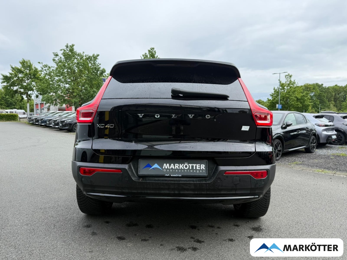 Fahrzeugabbildung Volvo XC40 AWD Plus Recharge Pure Electric ACC/BLIS/WP