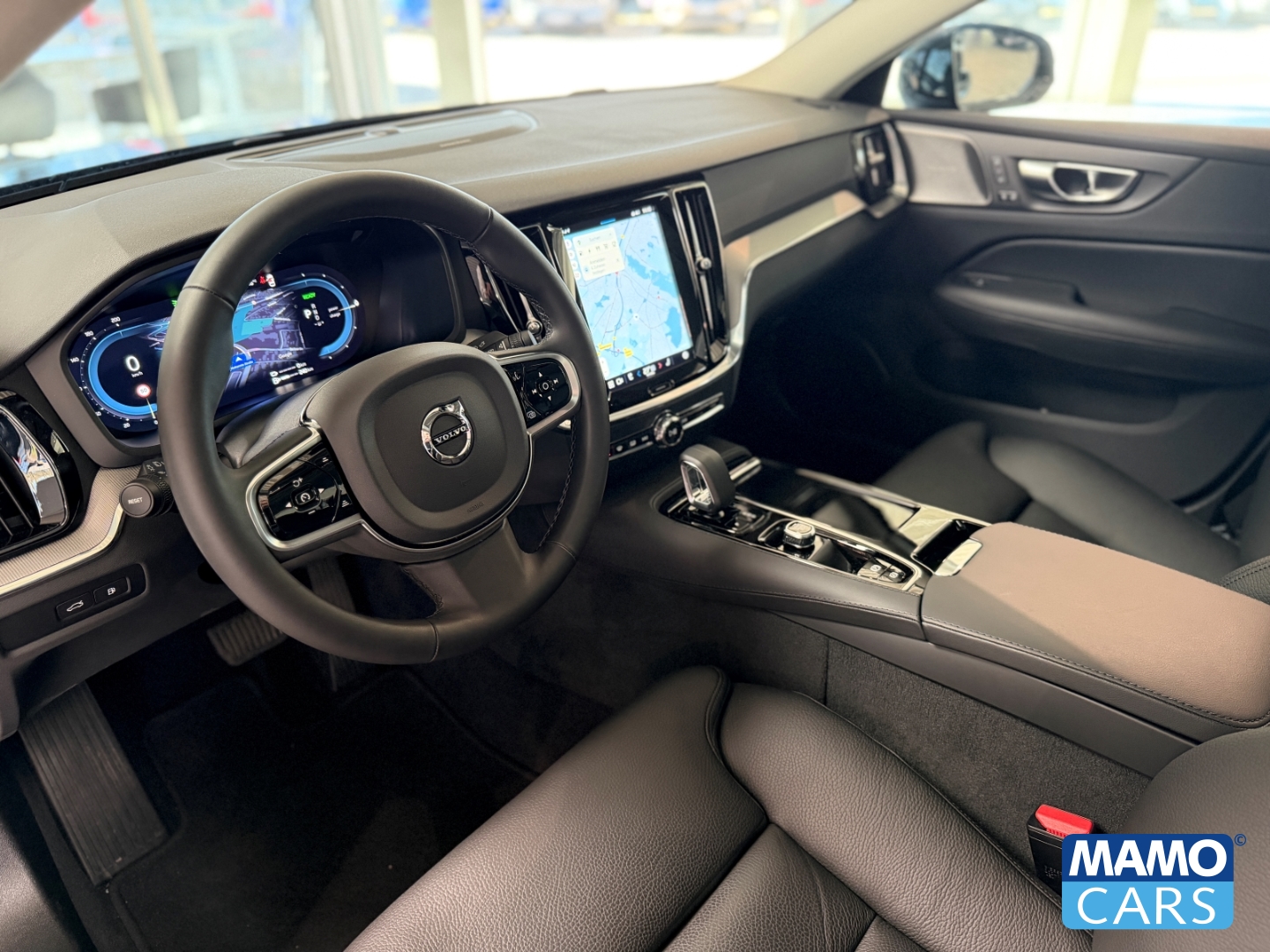 Fahrzeugabbildung Volvo S60 T8 Plus Dark Recharge ACC/BLIS/PANO/H&K