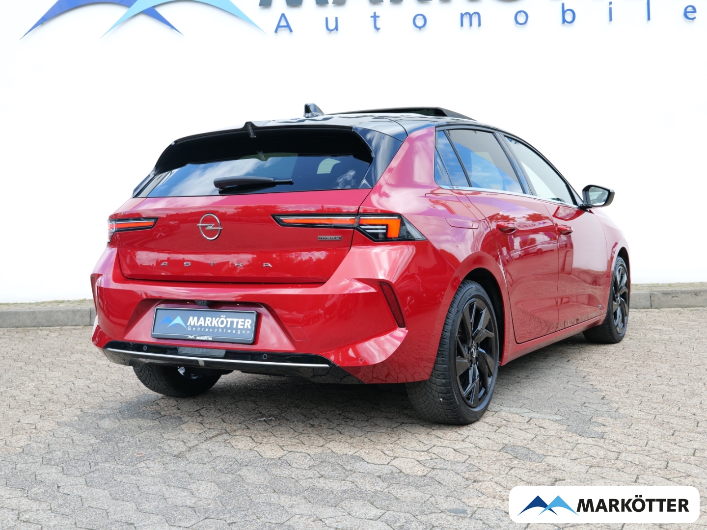 Fahrzeugabbildung Opel Astra L 1.6 PlugIn Ultimate Paket /18 Zoll schwarz/