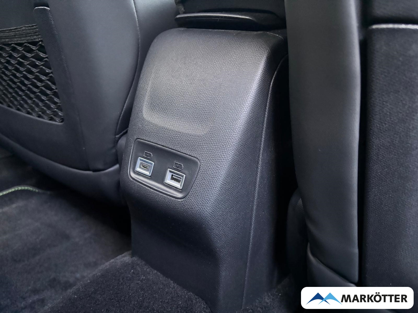 Fahrzeugabbildung Peugeot 208 GT Hybrid CAM/PANO/SHZ/LED/MASSAGE