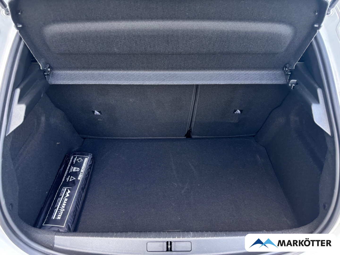 Fahrzeugabbildung Peugeot 208 GT Hybrid CAM/PANO/SHZ/LED/MASSAGE