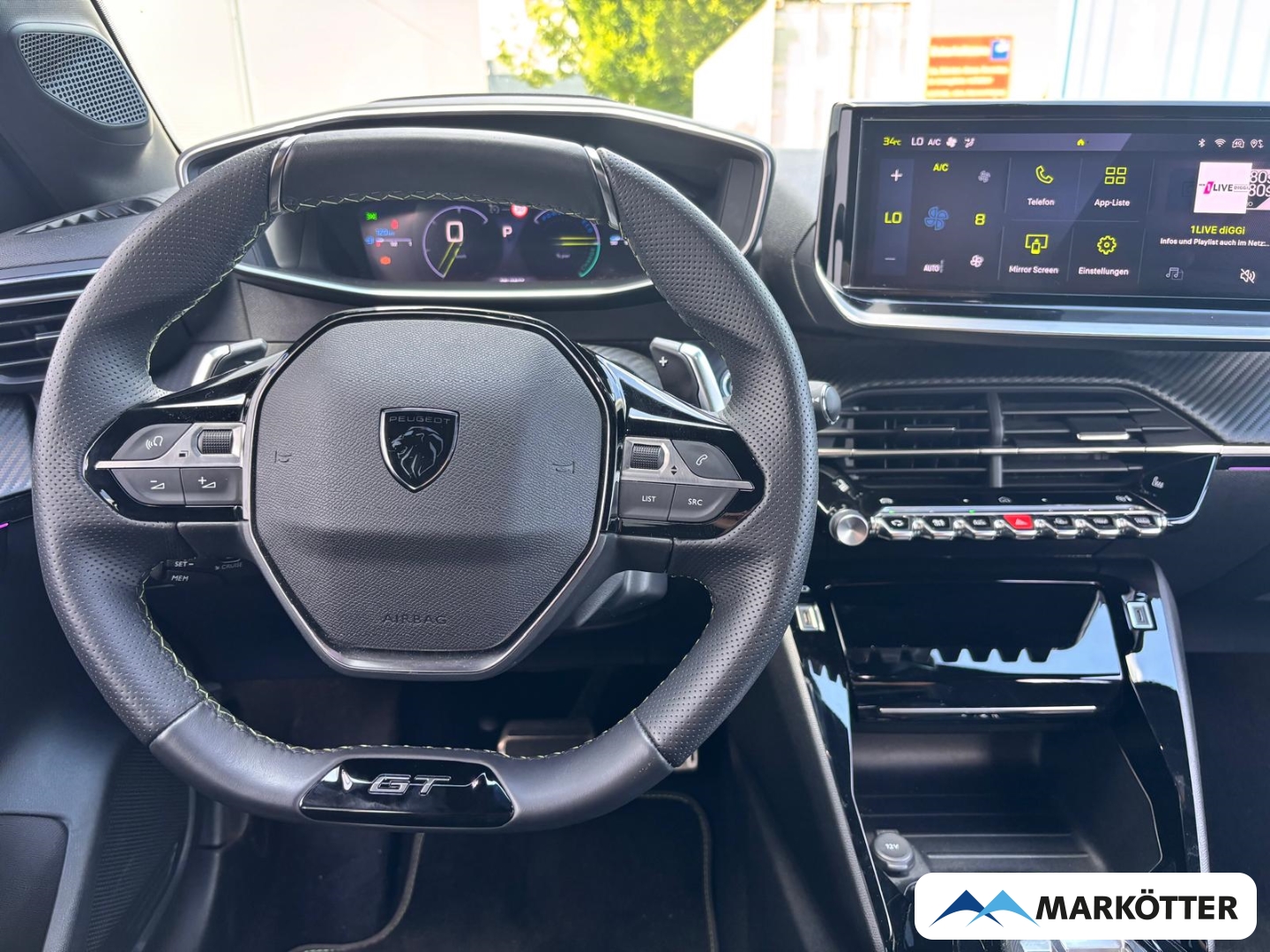 Fahrzeugabbildung Peugeot 208 GT Hybrid CAM/PANO/SHZ/LED/MASSAGE