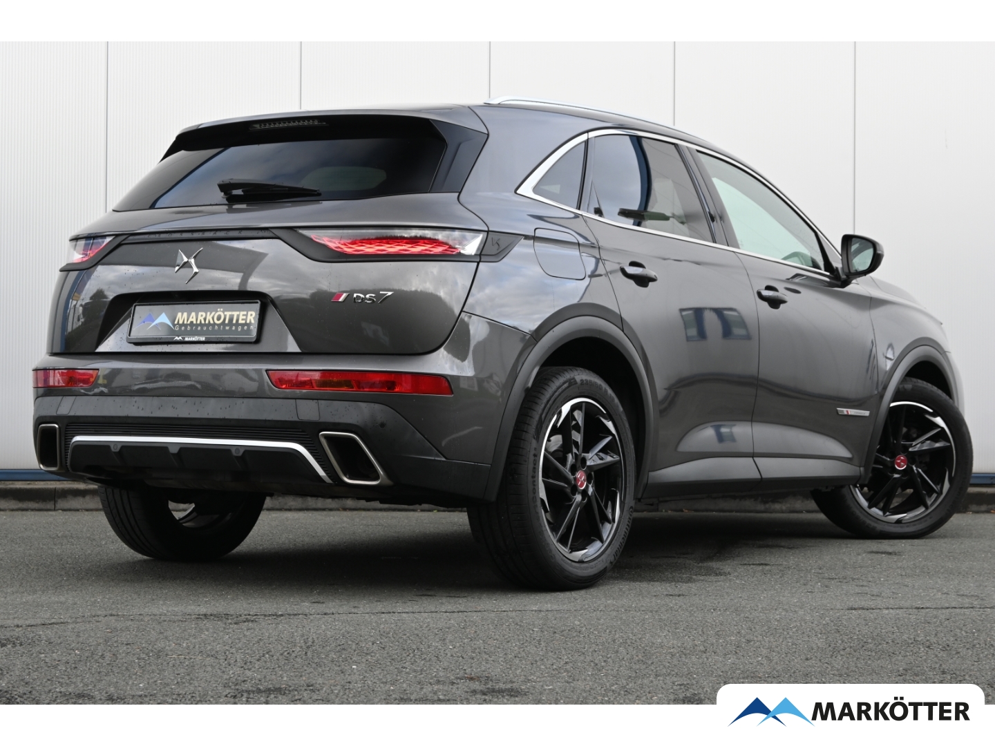 Fahrzeugabbildung DS Automobiles DS7 Crossback Performance Line Kamera/Alcantara