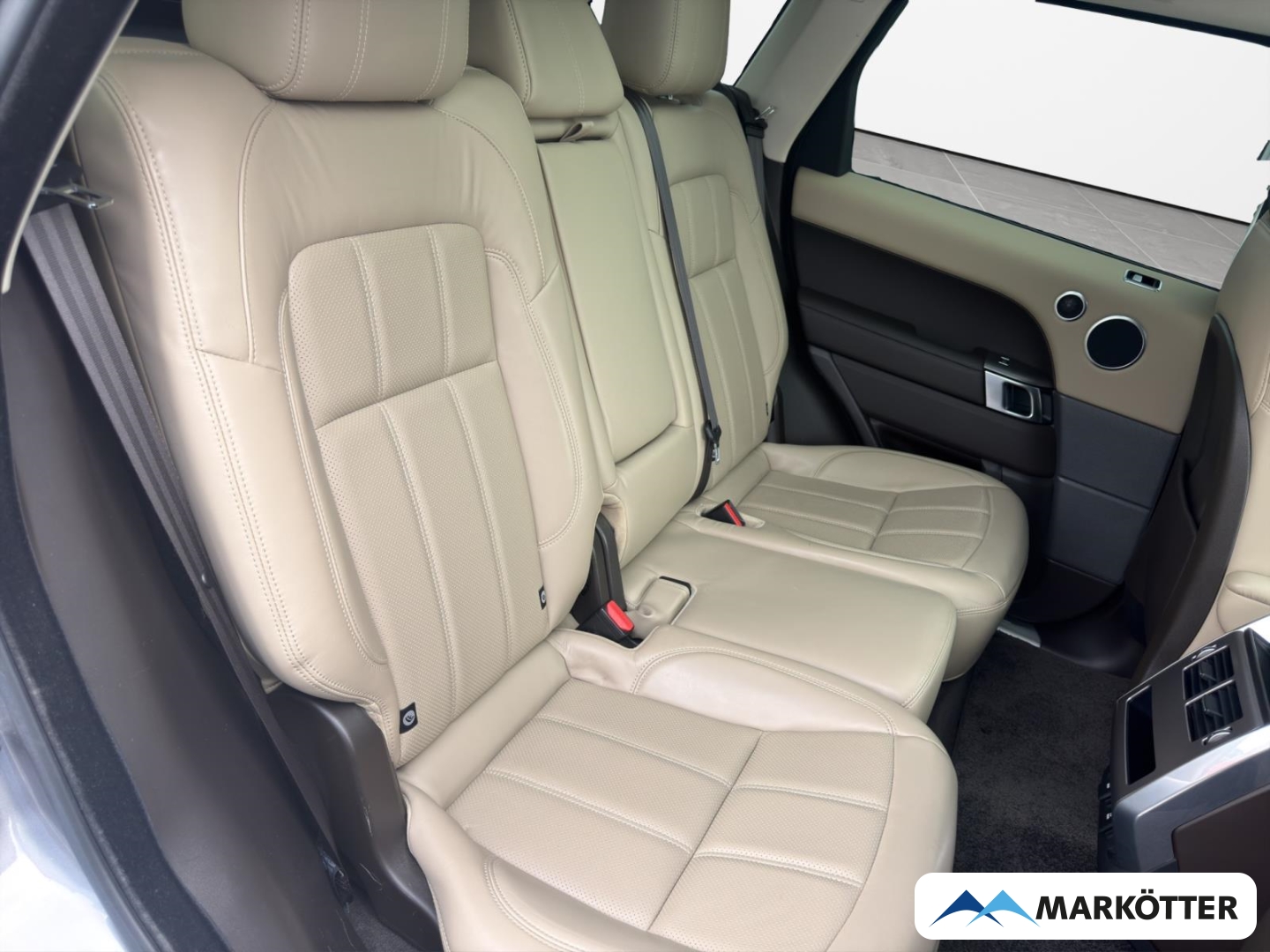 Fahrzeugabbildung Land Rover Range Rover Sport D250 SDV6 HSE/S-Dach/Matrix-LED