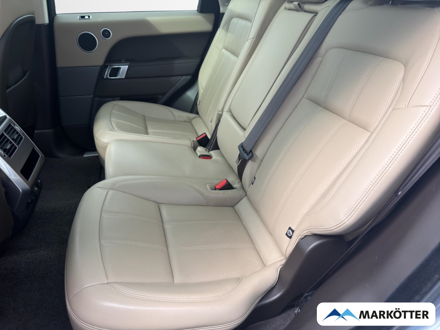 Fahrzeugabbildung Land Rover Range Rover Sport D250 SDV6 HSE/S-Dach/Matrix-LED
