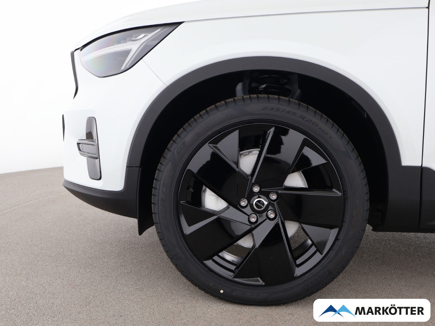 Fahrzeugabbildung Volvo XC40 B3 Plus Black Edition/20''/SHZ+LHZ/ACC/AHK