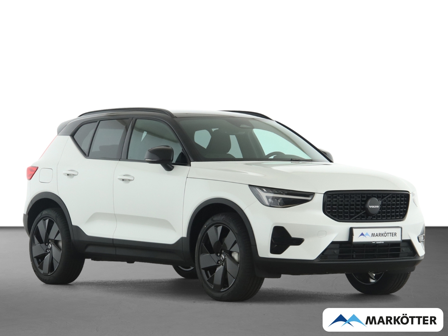 Fahrzeugabbildung Volvo XC40 B3 Plus Black Edition/20''/SHZ+LHZ/ACC/AHK