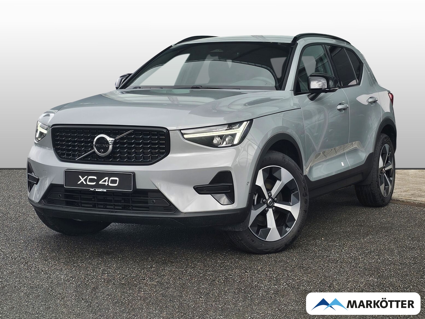 Fahrzeugabbildung Volvo XC40 Plus Dark 2WD/360°/19''/Heckscheibe abgedunkelt