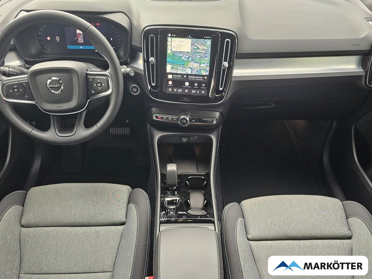 Fahrzeugabbildung Volvo XC40 Plus Dark 2WD/360°/19''/Heckscheibe abgedunkelt