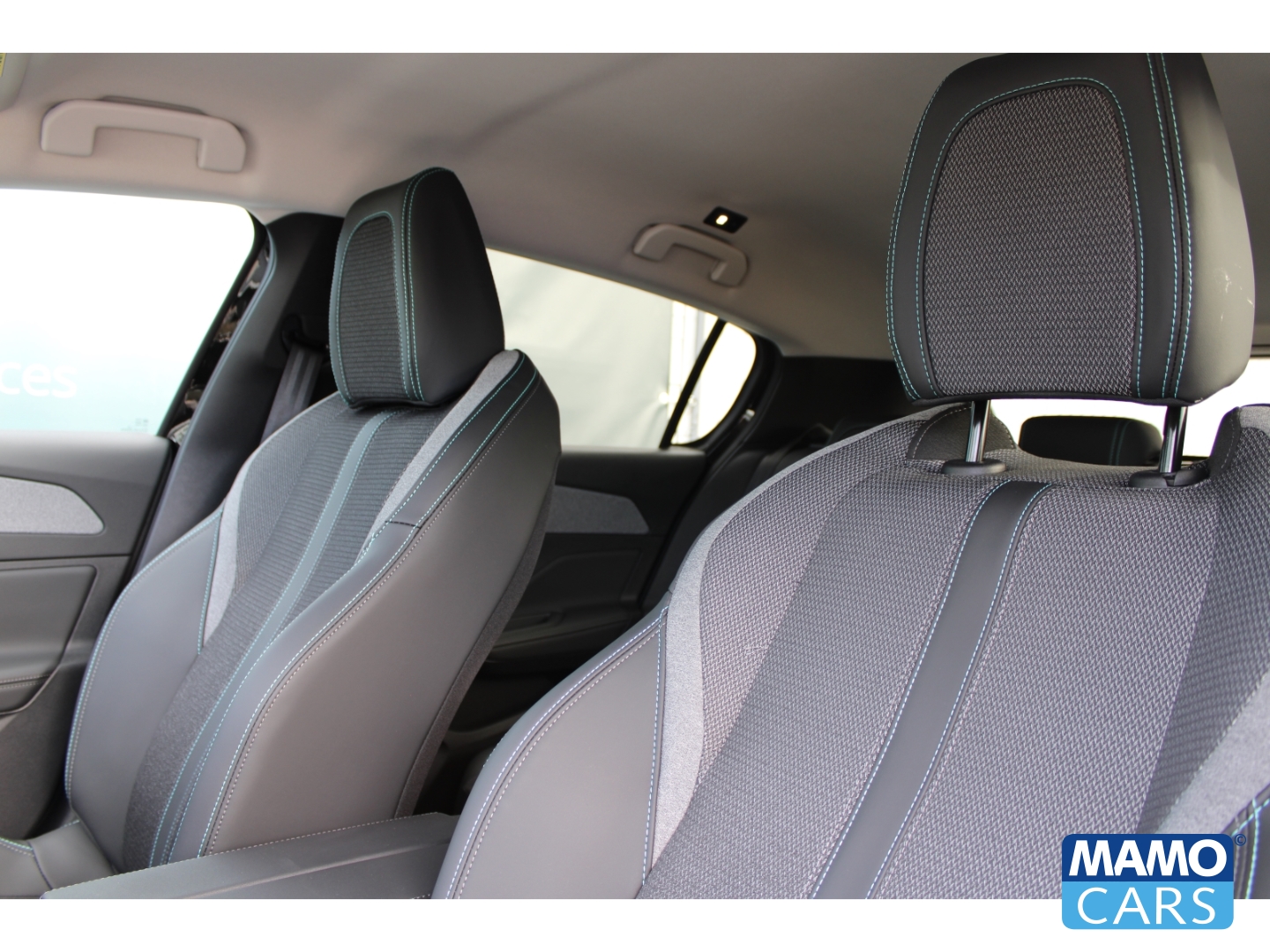 Fahrzeugabbildung Peugeot 308 Allure ACC/BLIS/360°/SHZ/NAVI/ALLWETTER