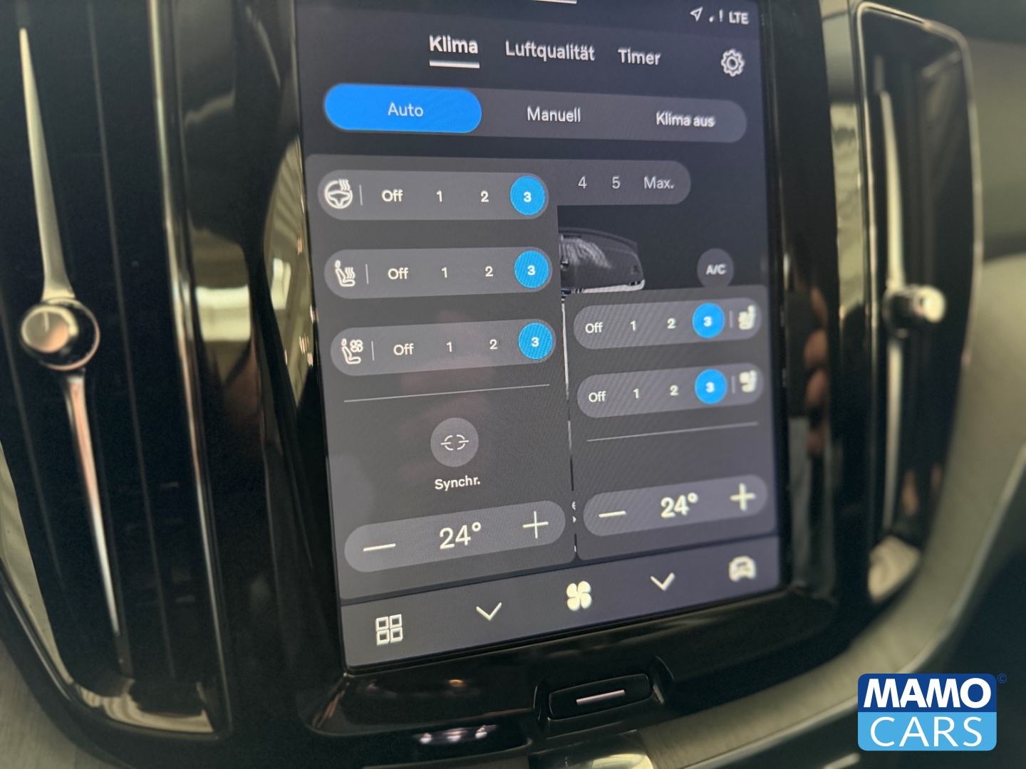 Fahrzeugabbildung Volvo XC60 B5 Plus Dark 0,99%Finanz. ACC/BLIS/HUD/360°