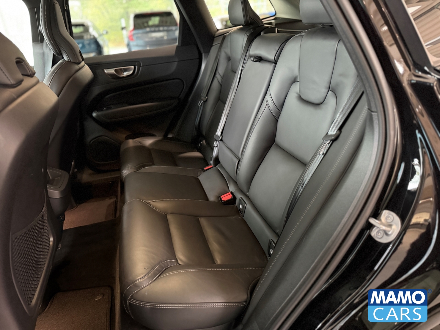 Fahrzeugabbildung Volvo XC60 B5 Plus Dark 0,99%Finanz. ACC/BLIS/HUD/360°