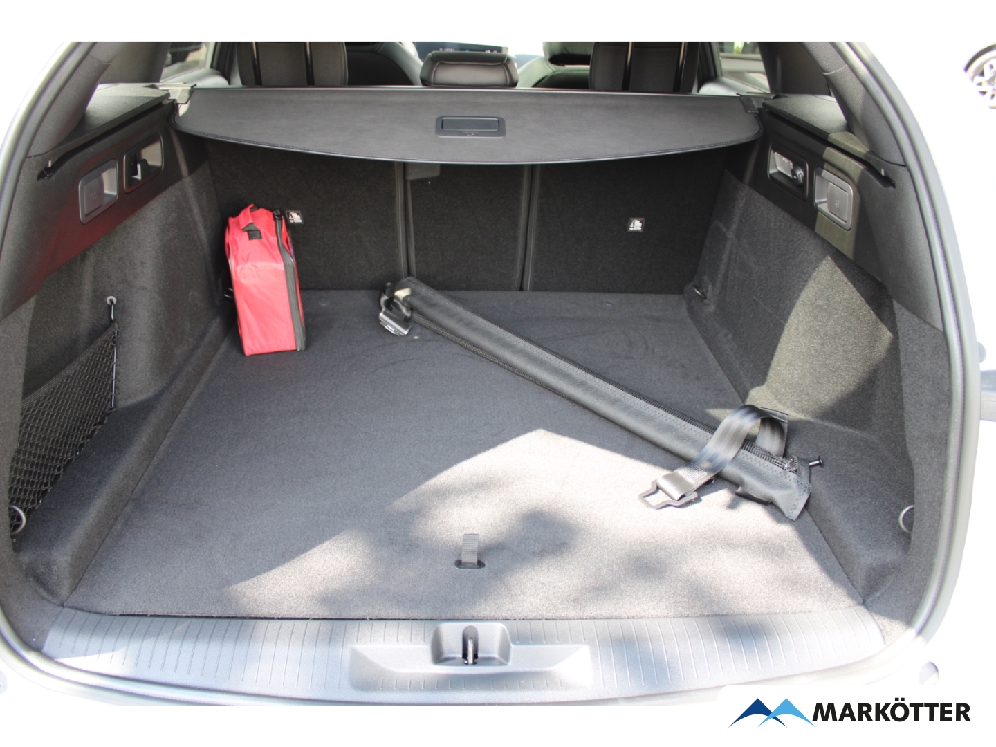 Fahrzeugabbildung Opel Astra L Sports Tourer Electric GS 11kW/NAVI/PANO