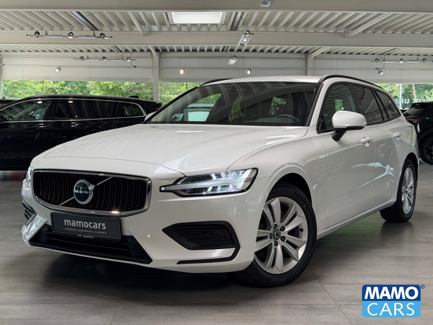 Fahrzeugabbildung Volvo V60 B4 Core ACC/BLIS/CAM/FSH/4xSHZ/APPLE