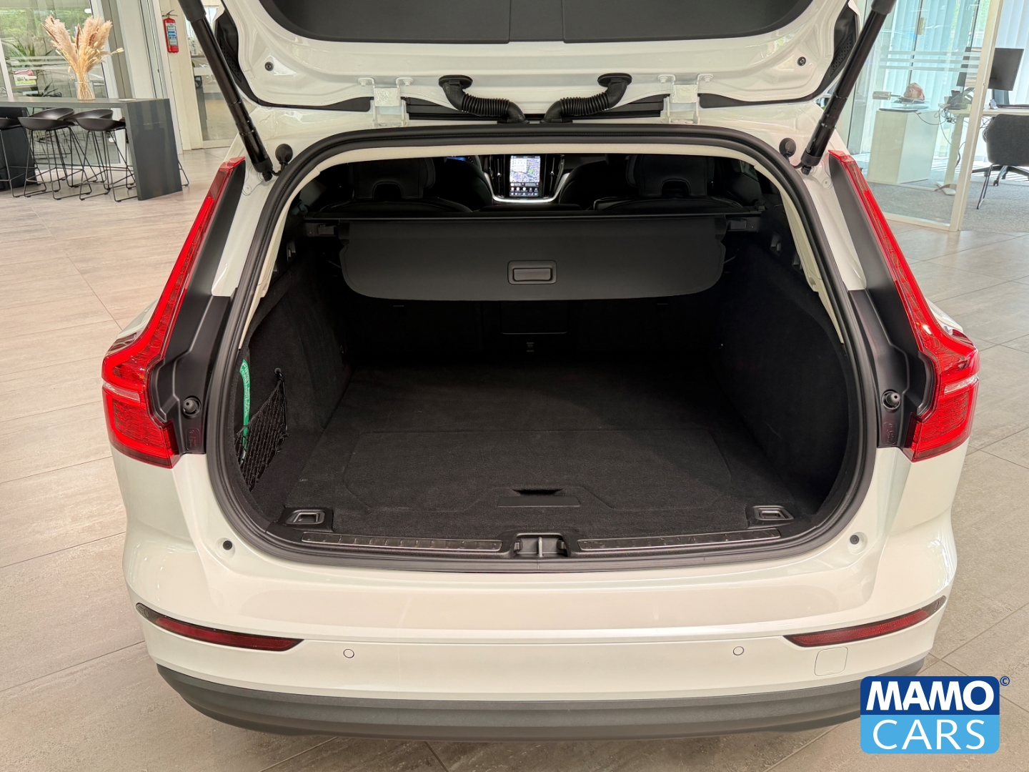 Fahrzeugabbildung Volvo V60 B4 Core ACC/BLIS/CAM/FSH/4xSHZ/APPLE