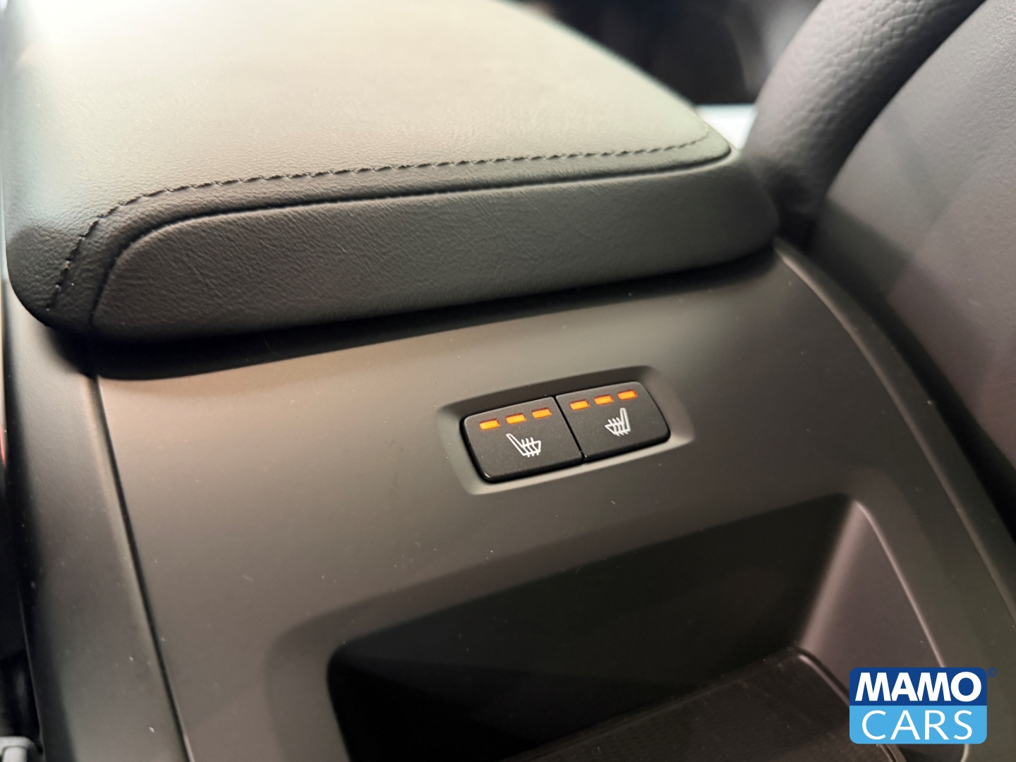 Fahrzeugabbildung Volvo V60 B4 Core ACC/BLIS/CAM/FSH/4xSHZ/APPLE