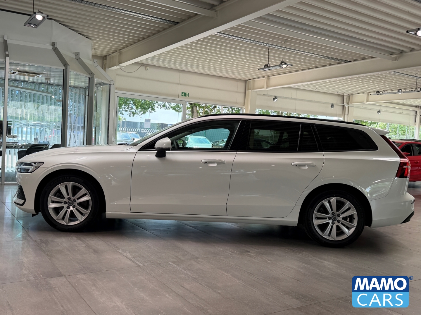 Fahrzeugabbildung Volvo V60 B4 Core ACC/BLIS/CAM/FSH/4xSHZ/APPLE