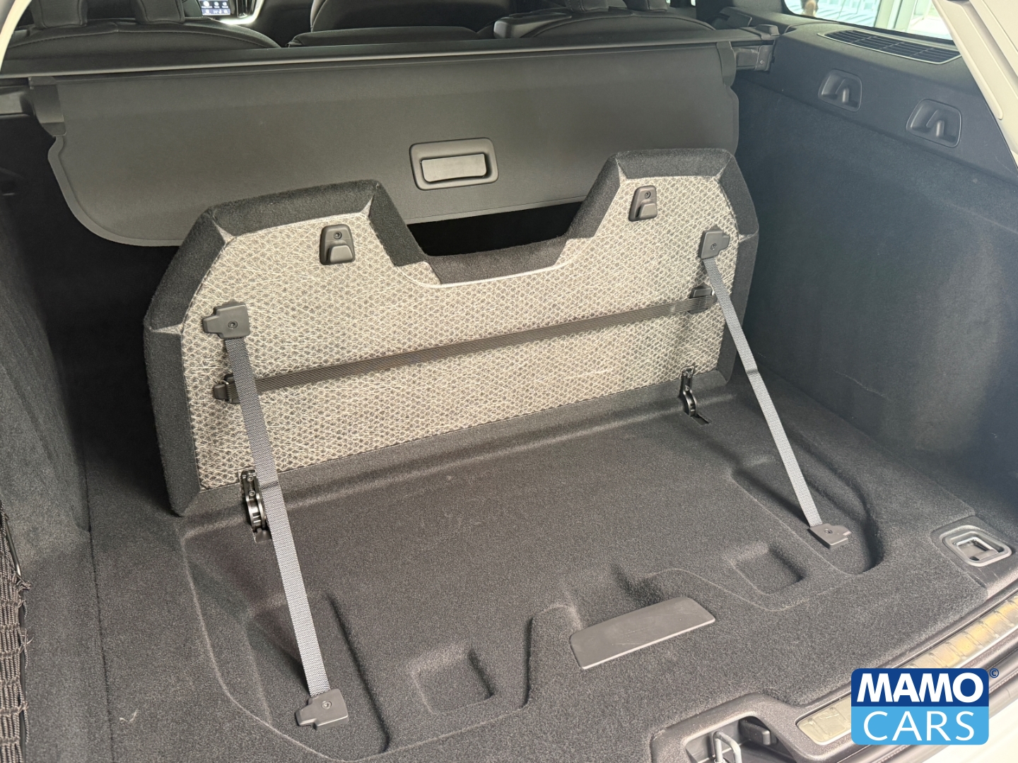 Fahrzeugabbildung Volvo V60 B4 Core ACC/BLIS/CAM/FSH/4xSHZ/APPLE