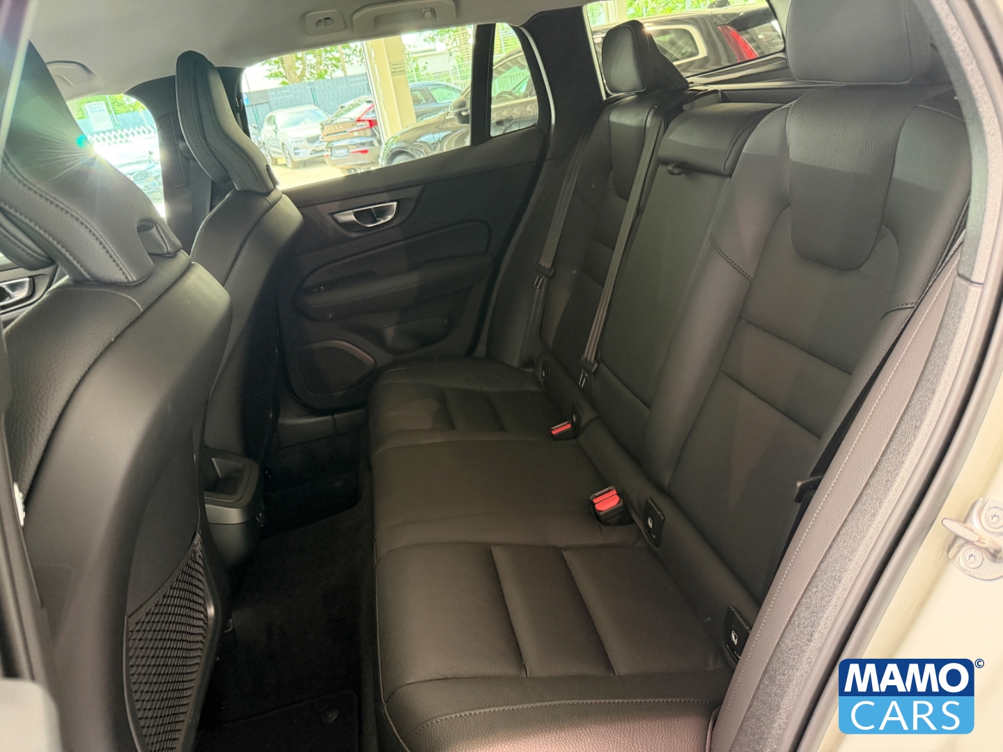 Fahrzeugabbildung Volvo V60 B4 Core ACC/BLIS/CAM/FSH/4xSHZ/APPLE