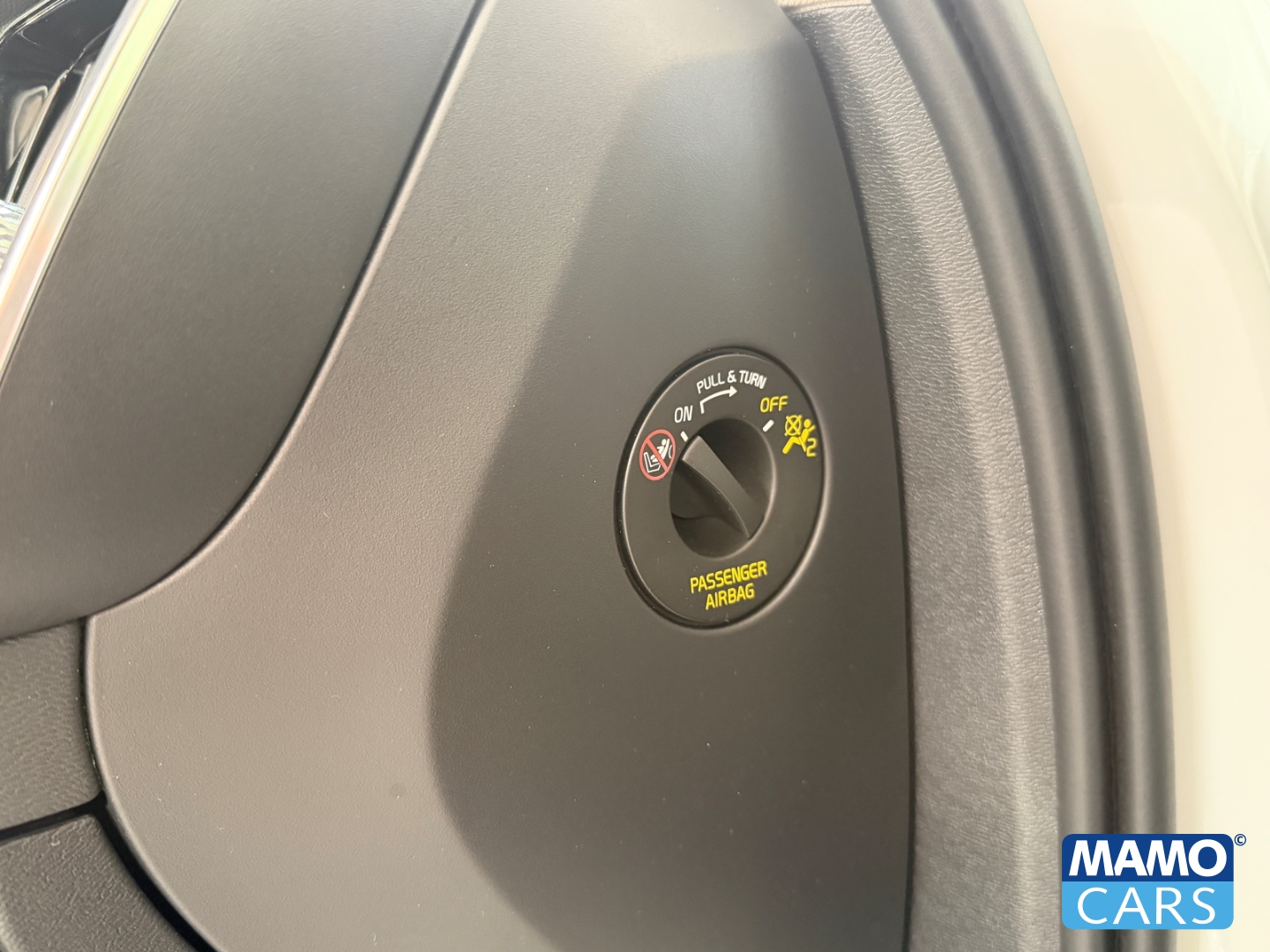 Fahrzeugabbildung Volvo V60 B4 Core ACC/BLIS/CAM/FSH/4xSHZ/APPLE