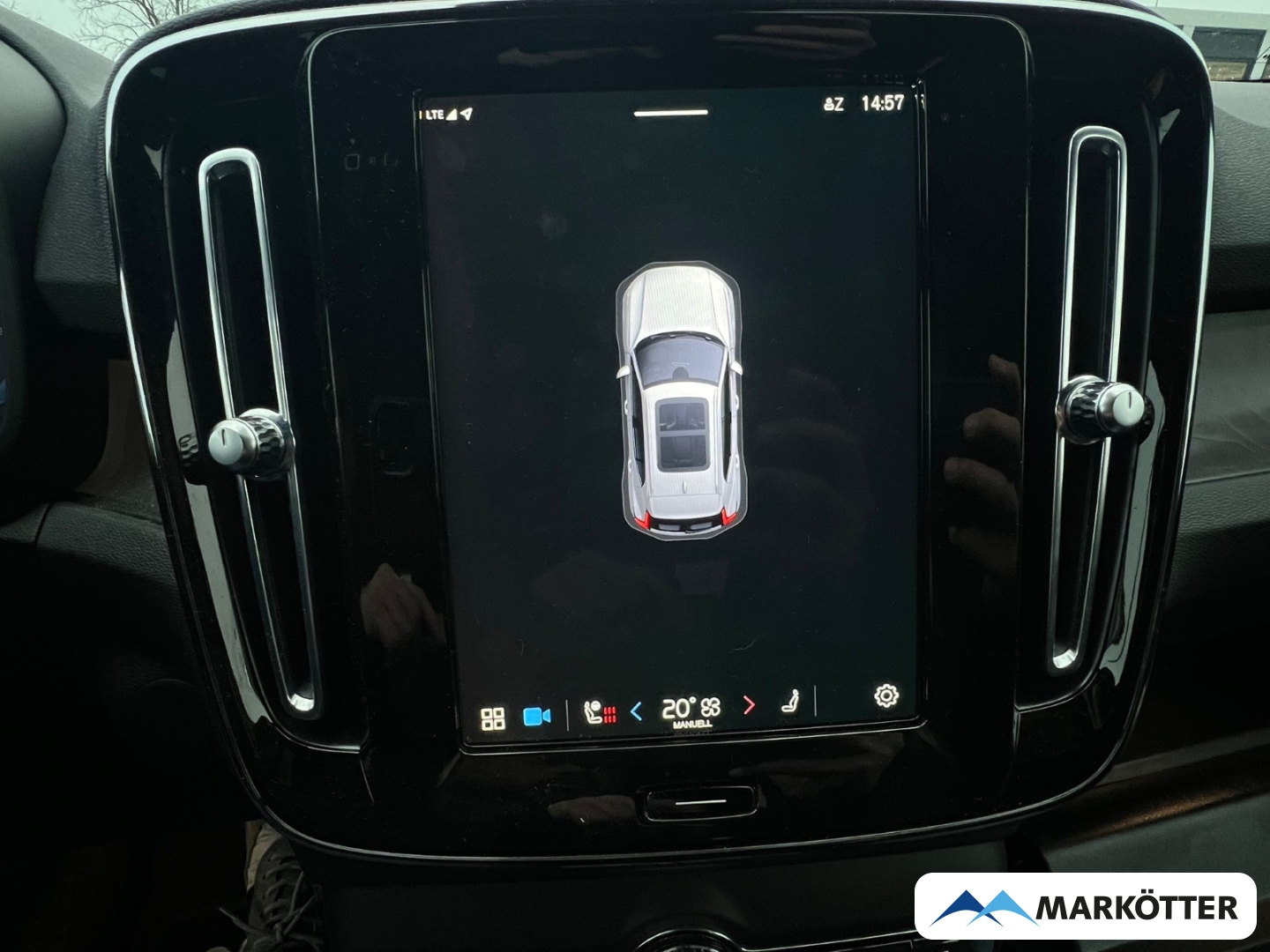 Fahrzeugabbildung Volvo XC40 Plus Recharge Pure Elect. SH/LH/CAM/Wärmep.