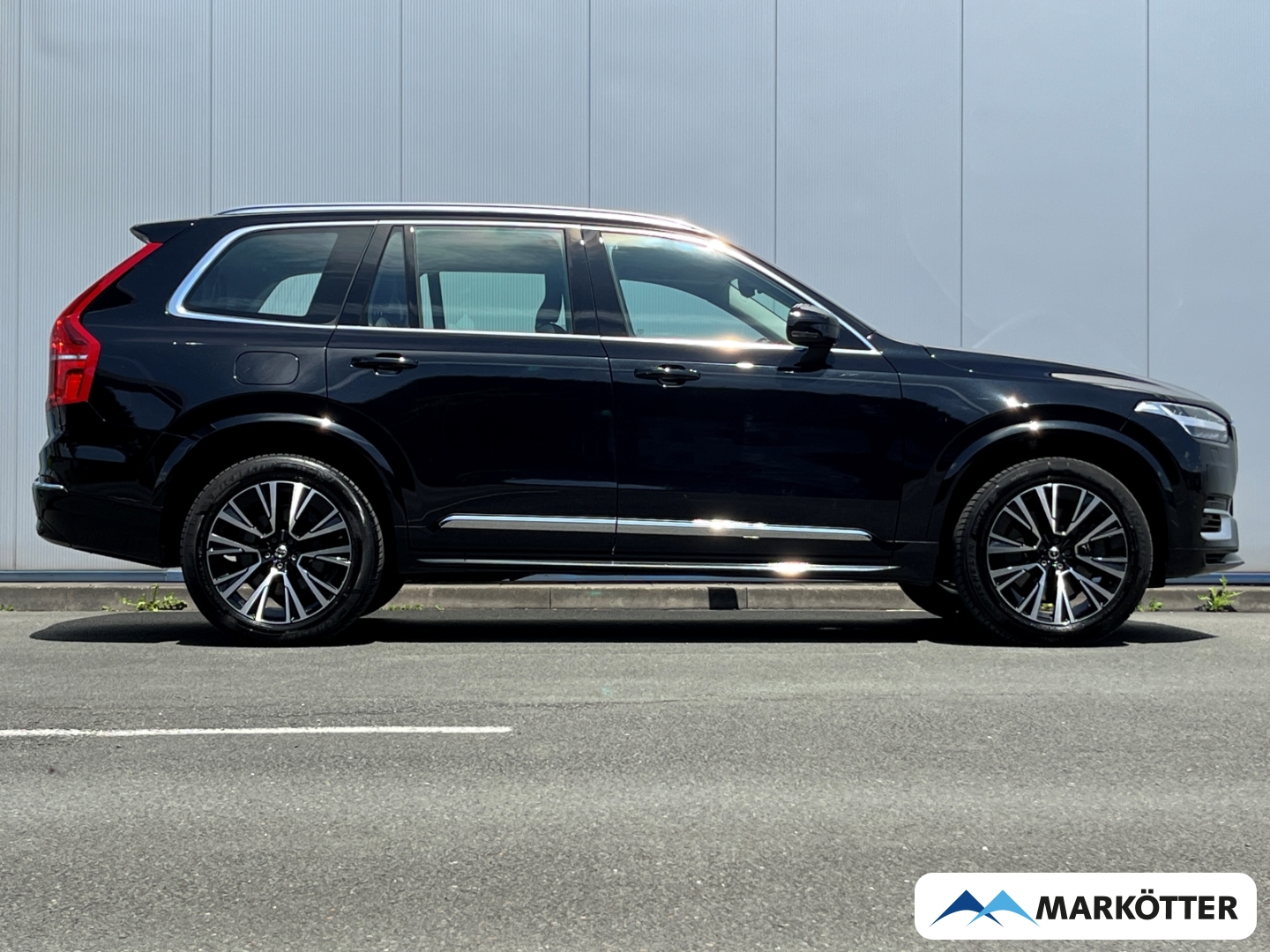 Fahrzeugabbildung Volvo XC90 T8 Core Recharge AWD/ACC/Keyless/7-Sitzer