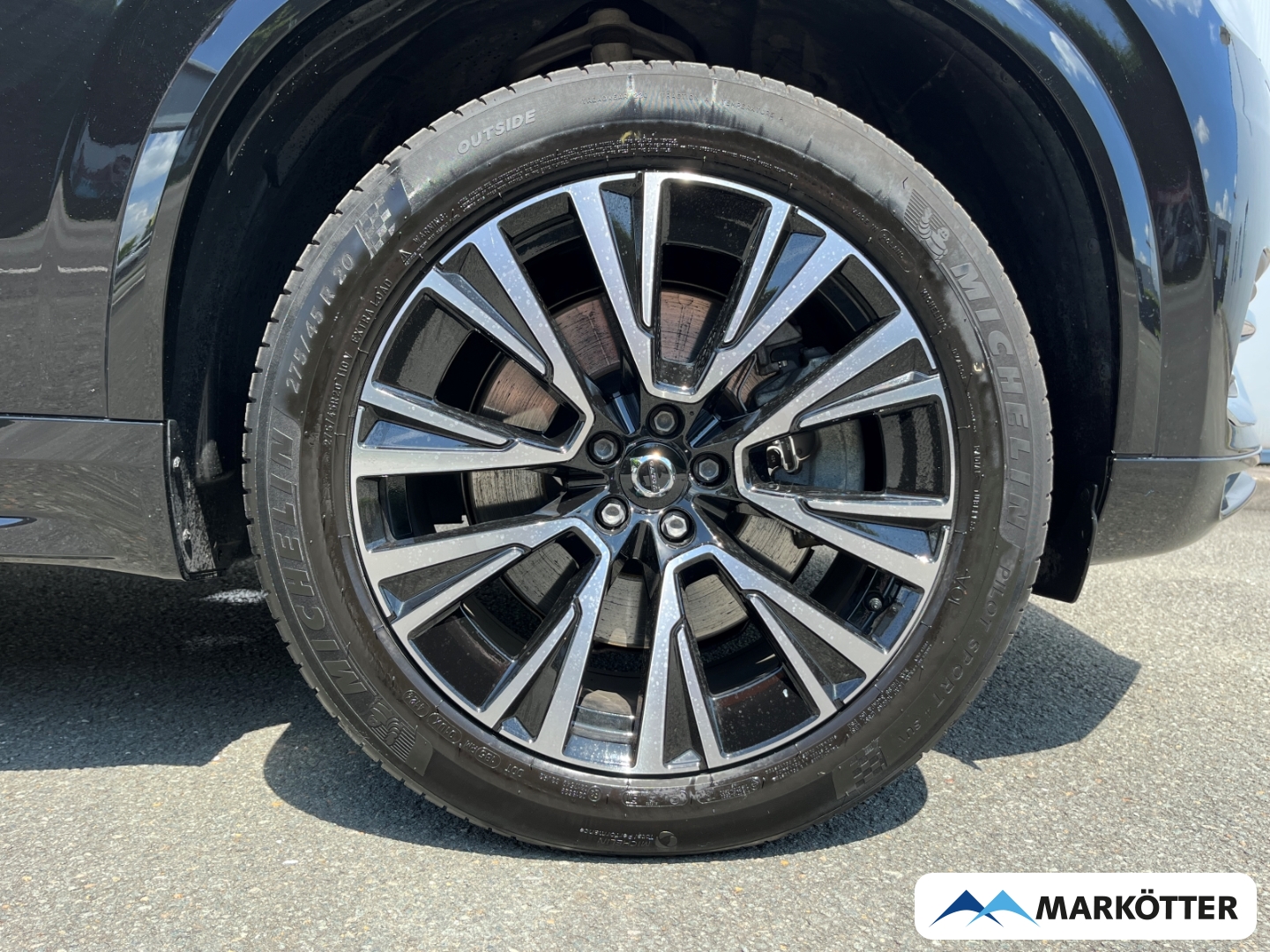 Fahrzeugabbildung Volvo XC90 T8 Core Recharge AWD/ACC/Keyless/7-Sitzer