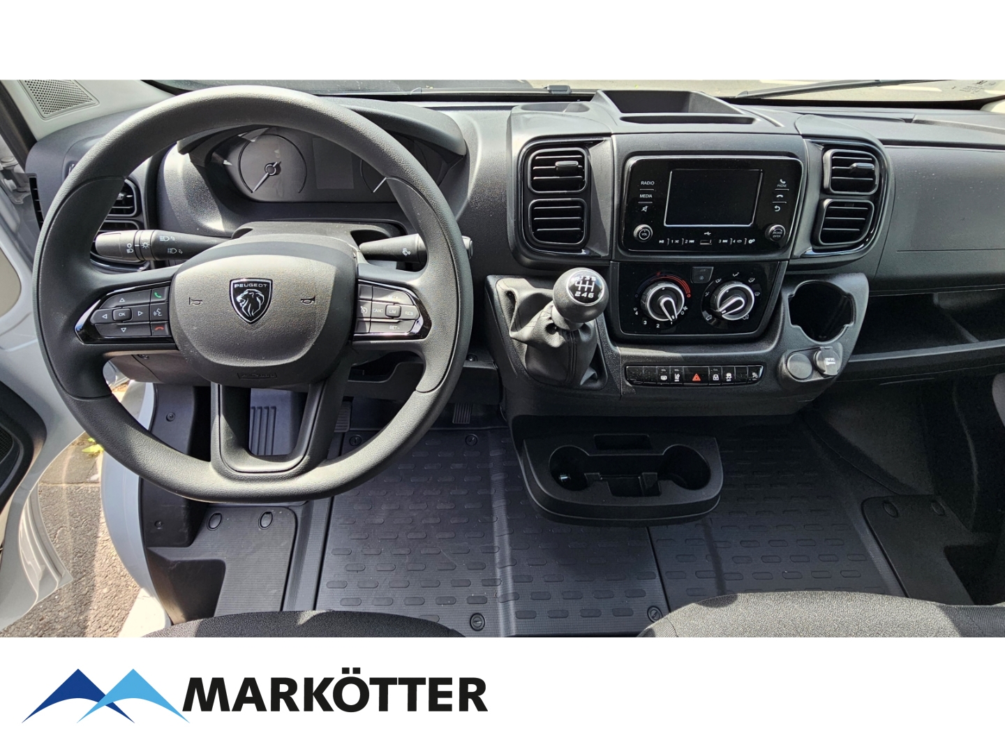 Fahrzeugabbildung Peugeot Boxer Kasten Hochraum 335 L2H2 BlueHDi 140 FAP