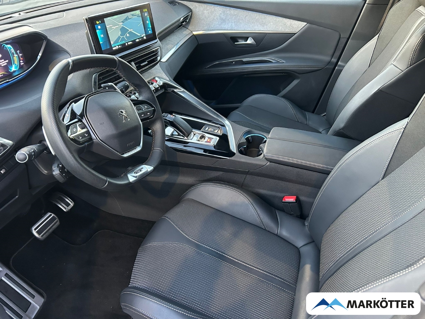 Fahrzeugabbildung Peugeot 3008 Hybrid 225 GT1.6 Plug-In ACC/BLIS/CAM/SHZ