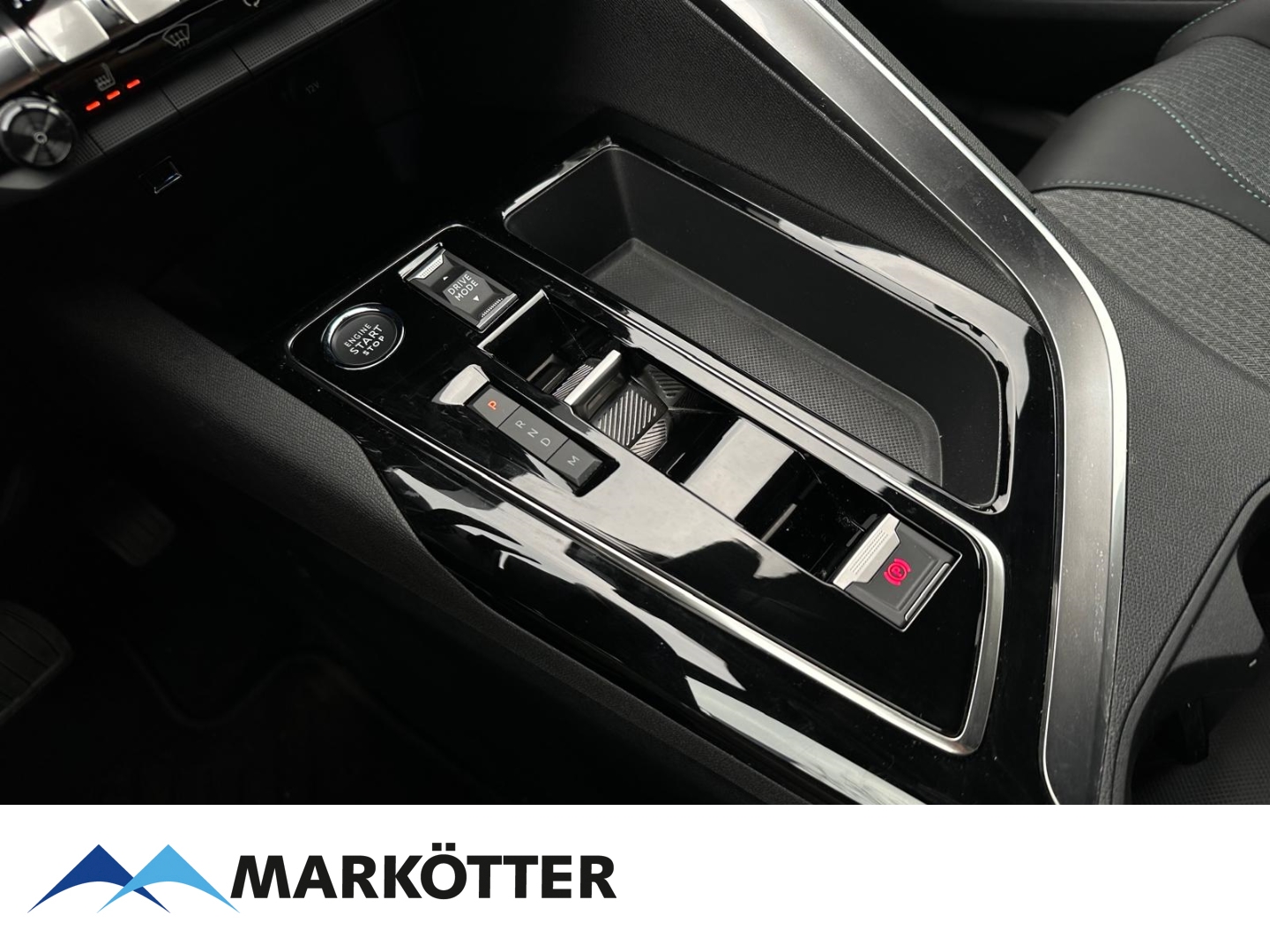 Fahrzeugabbildung Peugeot 3008 Allure Pack 1.2 PureTech BLIS/CAM/SHZ/NAVI
