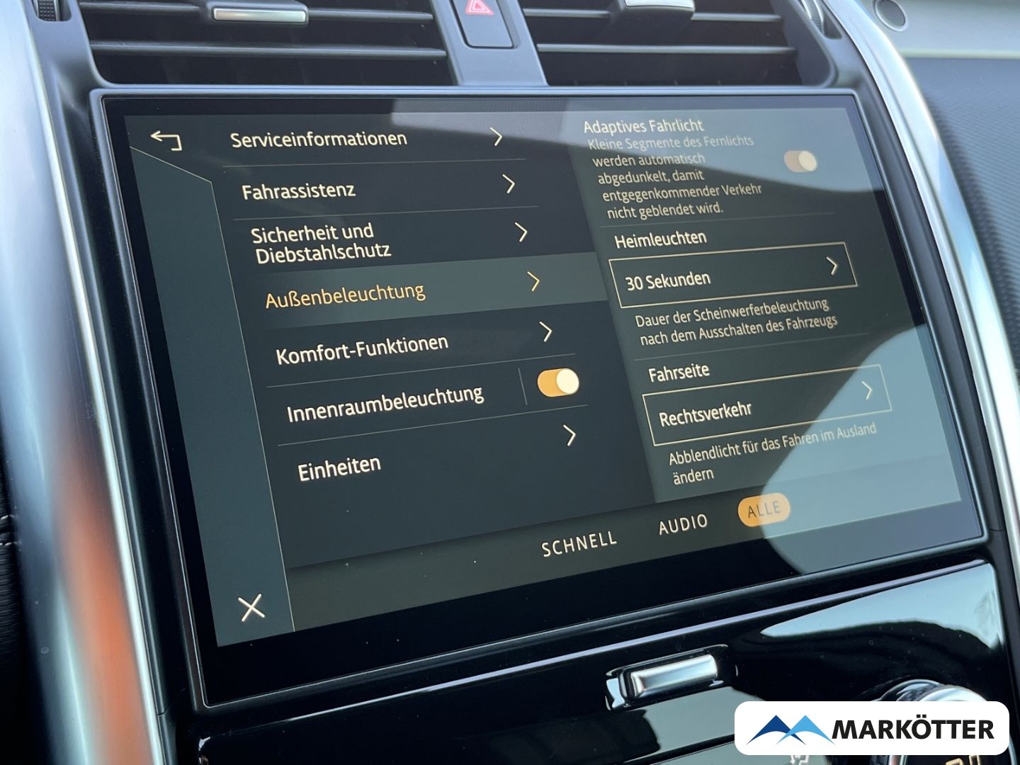 Fahrzeugabbildung Land Rover Discovery 5 D300 R-Dynamic HSE ACC/StandH/Pano