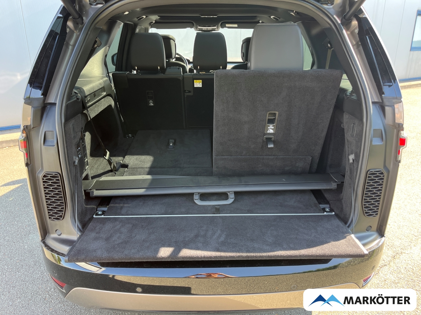 Fahrzeugabbildung Land Rover Discovery 5 D300 R-Dynamic HSE ACC/StandH/Pano