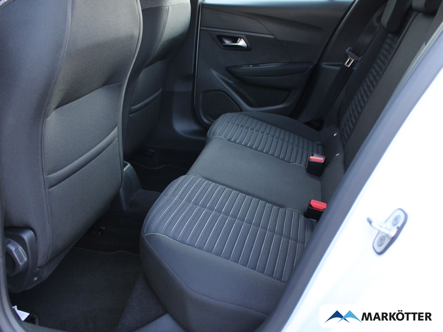 Fahrzeugabbildung Peugeot 208 Active LED/KLIMA/KEYLESS/TEMP./SPURASSISTENT