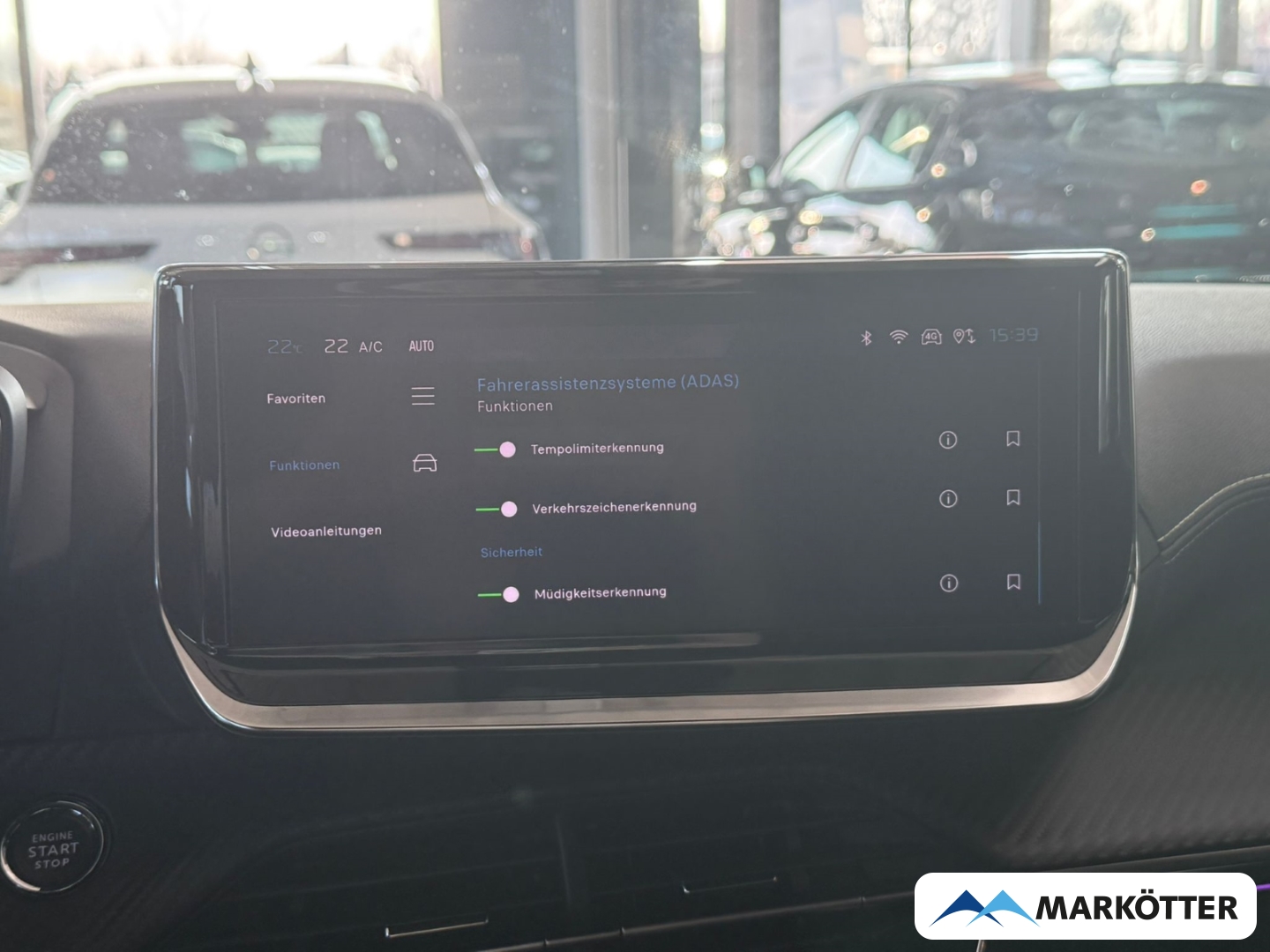 Fahrzeugabbildung Peugeot 2008 GT SHZ/360CAM/NAVI/PDC/TEMP/CARPY/LED