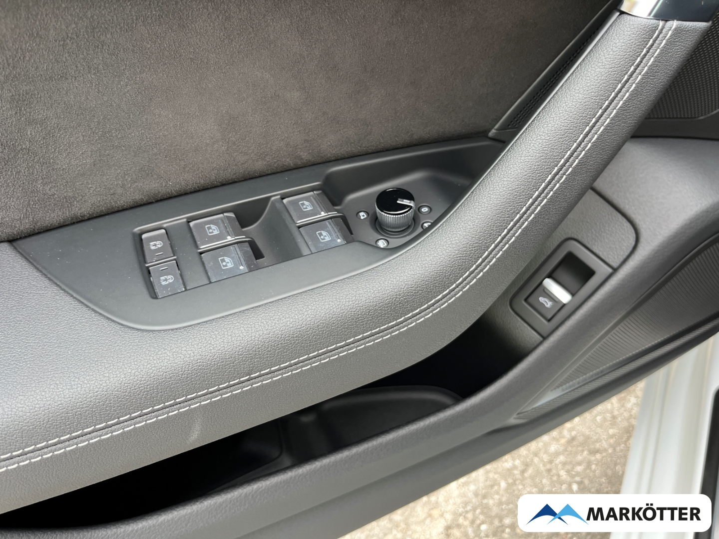 Fahrzeugabbildung Audi A6 Avant 45 TDI quattro sport S-Line+/StandH